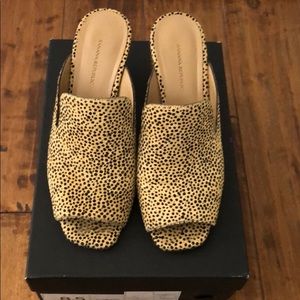 Camel and black sandals